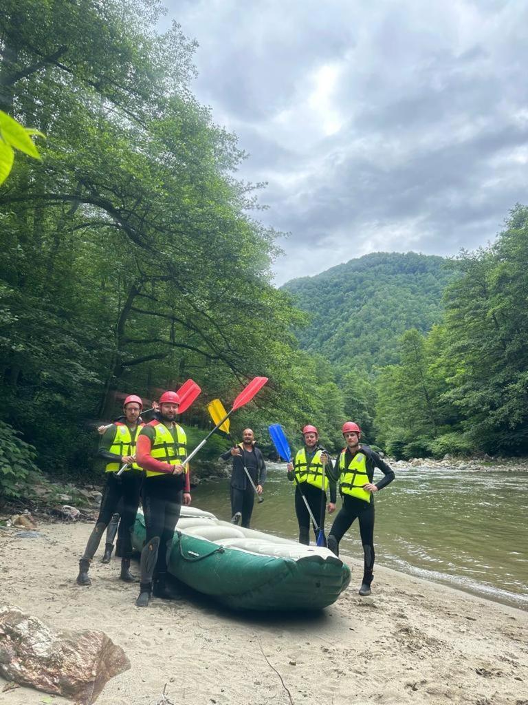 Pensiunea Valea Susitei, Ciubar, Sauna, Atv, Safarii Jepp Offroad Ghid Turistic, Climbing, Rafting, Paragliding Târgu Jiu Εξωτερικό φωτογραφία
