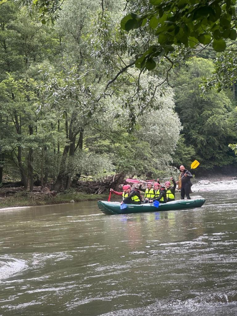 Pensiunea Valea Susitei, Ciubar, Sauna, Atv, Safarii Jepp Offroad Ghid Turistic, Climbing, Rafting, Paragliding Târgu Jiu Εξωτερικό φωτογραφία